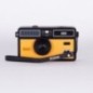 Kodak i60 Appareil Photo réutilisable 35 mm – Style rétro, sans Mise au Point, Flash intégré, Appuyez et Flash Pop-up (Jaune)