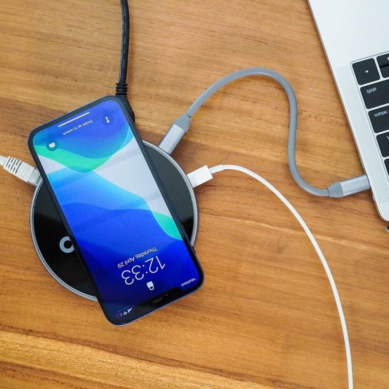 Moovygo hub USB-C 12 en 1 et chargeur sans fil